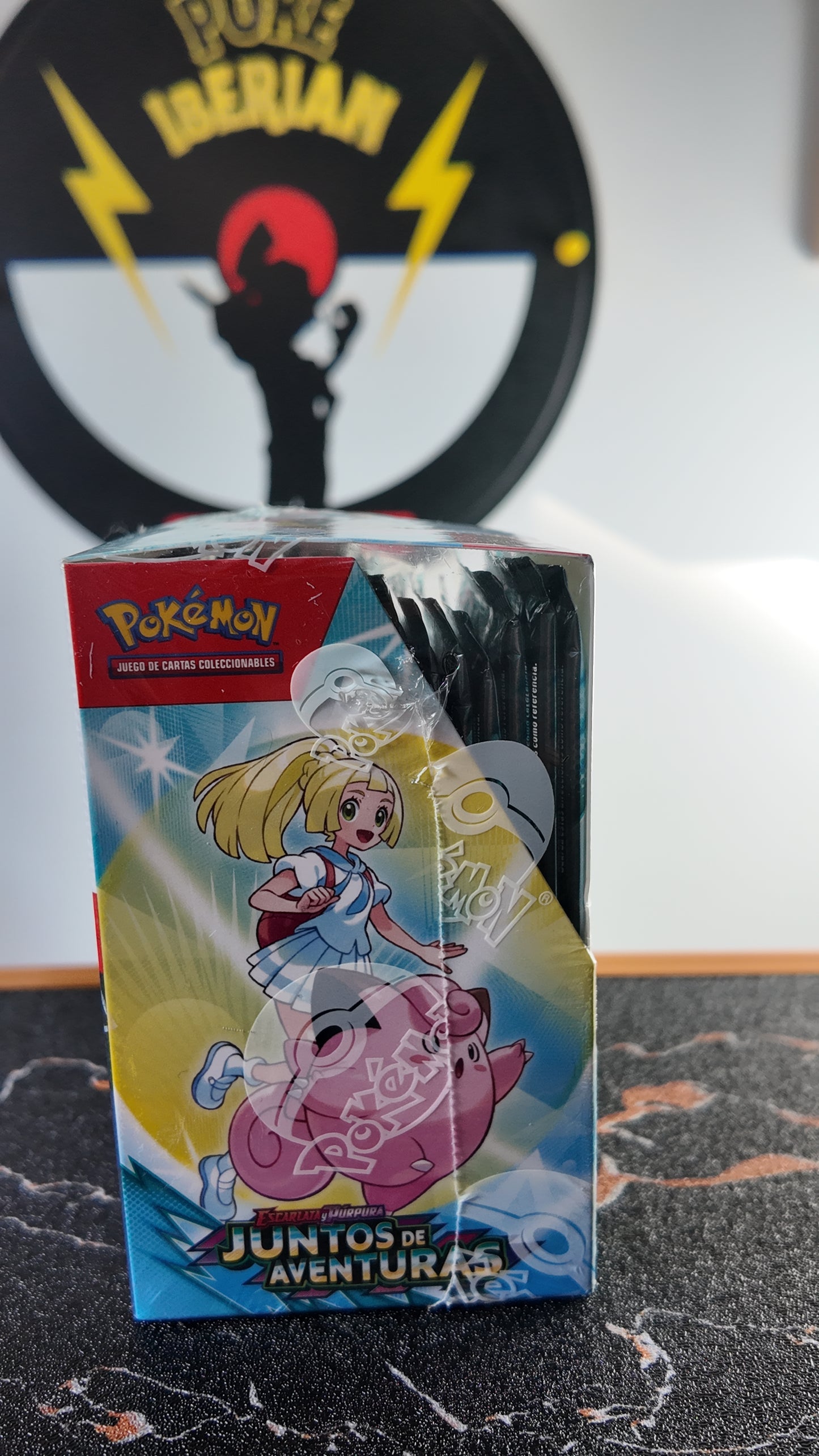 Booster Box 18 sobres , Juntos de Aventuras , Esp