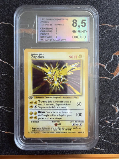 Zapdos Base Set Holo 1ª Edición, Español, European Grading 8,5 - foto original sin procesar