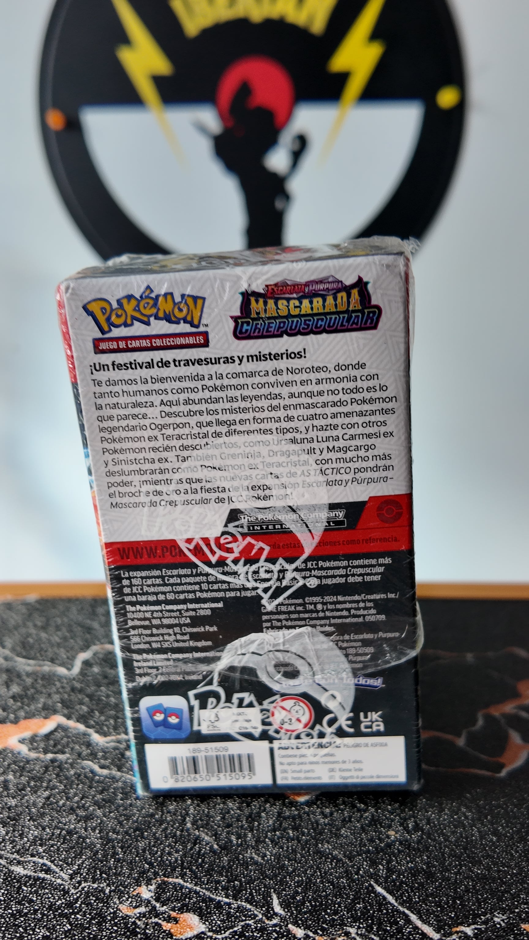 Booster Box 18 sobres Mascarada Crepuscular , Español