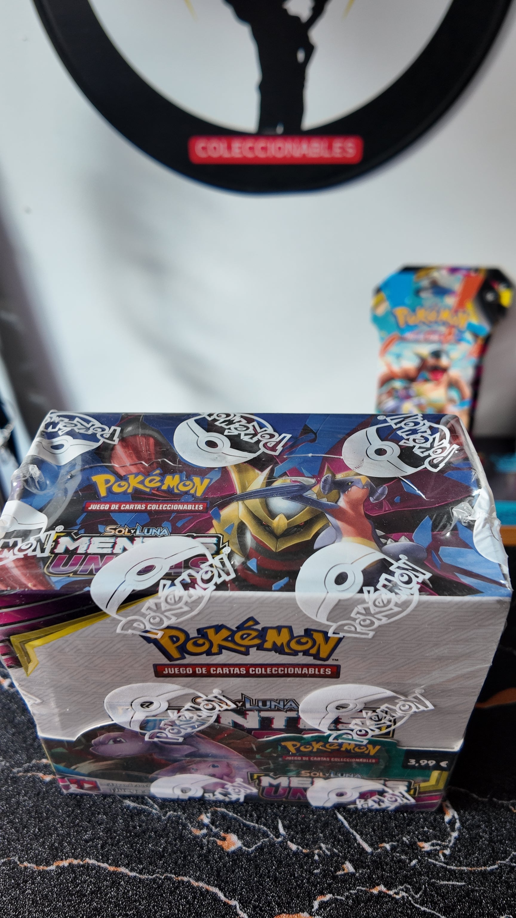 Caja de sobres Mentes unidas, Español - Pokeiberian Coleccionables