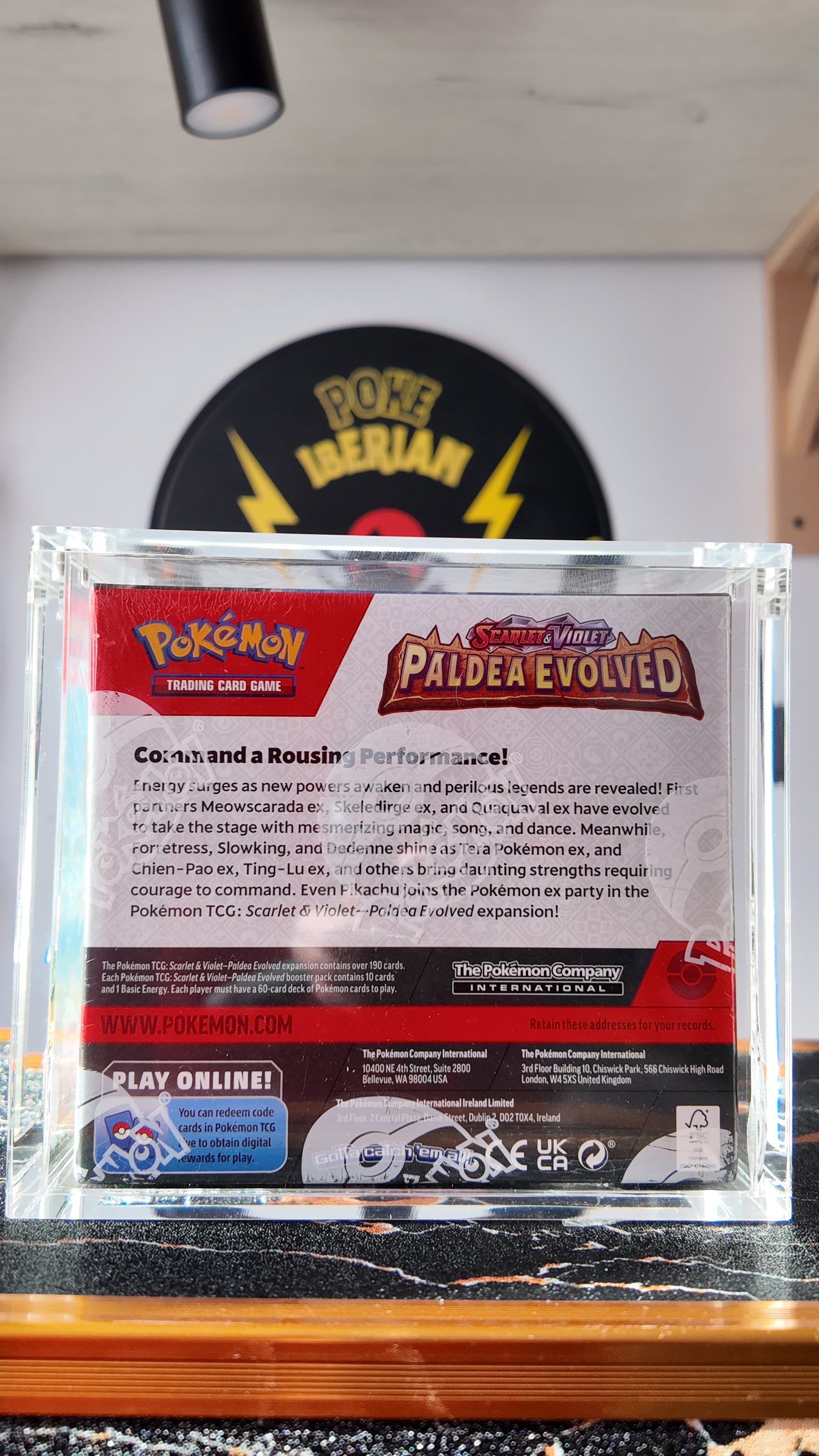 Booster Box Paldea Evolved ,sellada , Ingles + acrílico