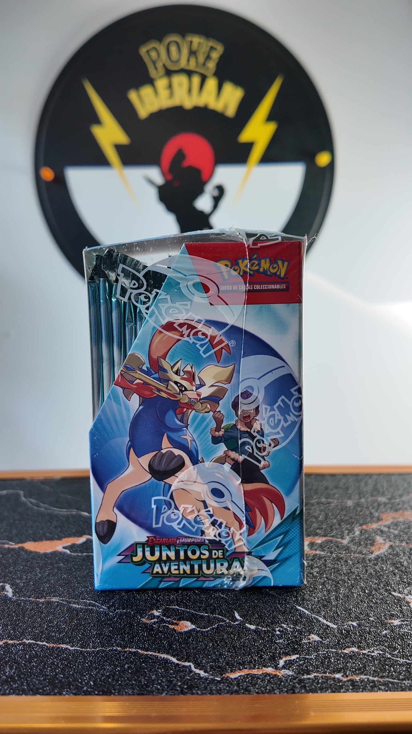 Booster Box 18 sobres , Juntos de Aventuras , Esp