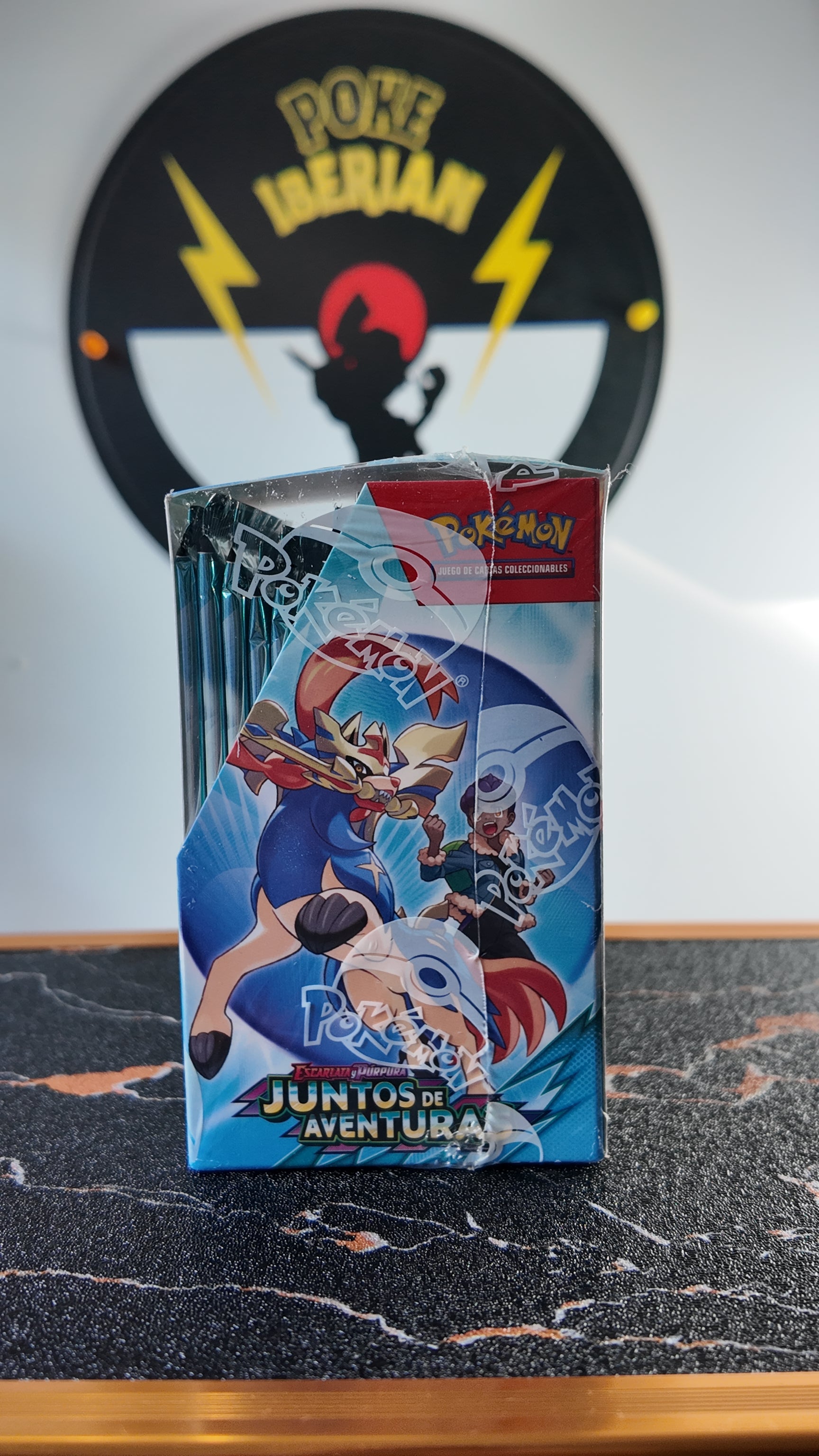 Booster Box 18 sobres , Juntos de Aventuras , Esp